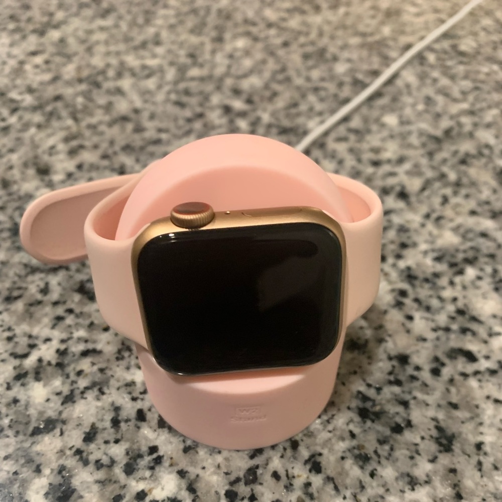 Apple Watch Charger Docking Station